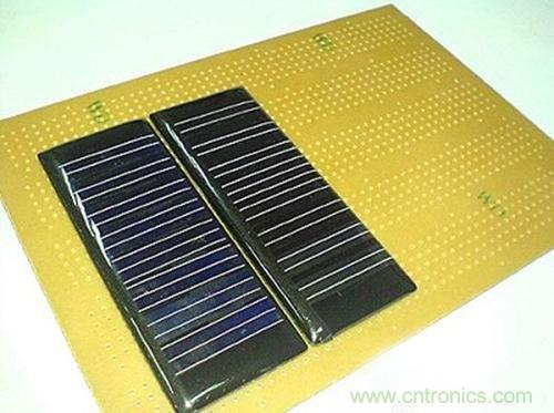 微型太陽能供電板DIY，給手電筒收音機(jī)供電