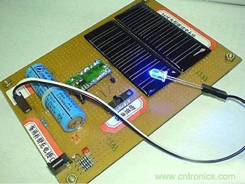 微型太陽能供電板DIY，給手電筒收音機(jī)供電