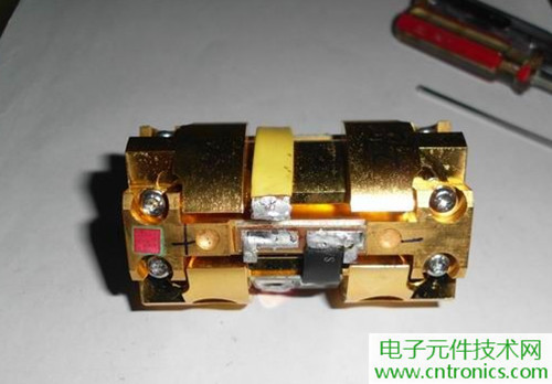這貨一萬三？50W半導體激光模塊拆解