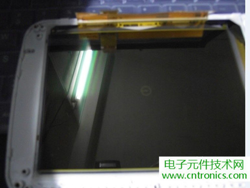 探秘電子紙！一款電紙書的電子墨水屏拆解