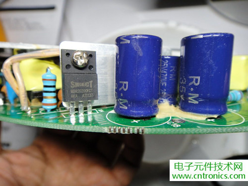 高端大氣上檔次！智能遙控調光LED吸頂燈拆解