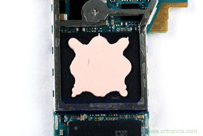 Galaxy Note5拆解，與S系列差距日漸模糊