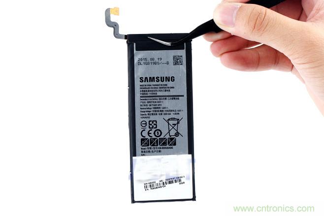 Galaxy Note5拆解，與S系列差距日漸模糊