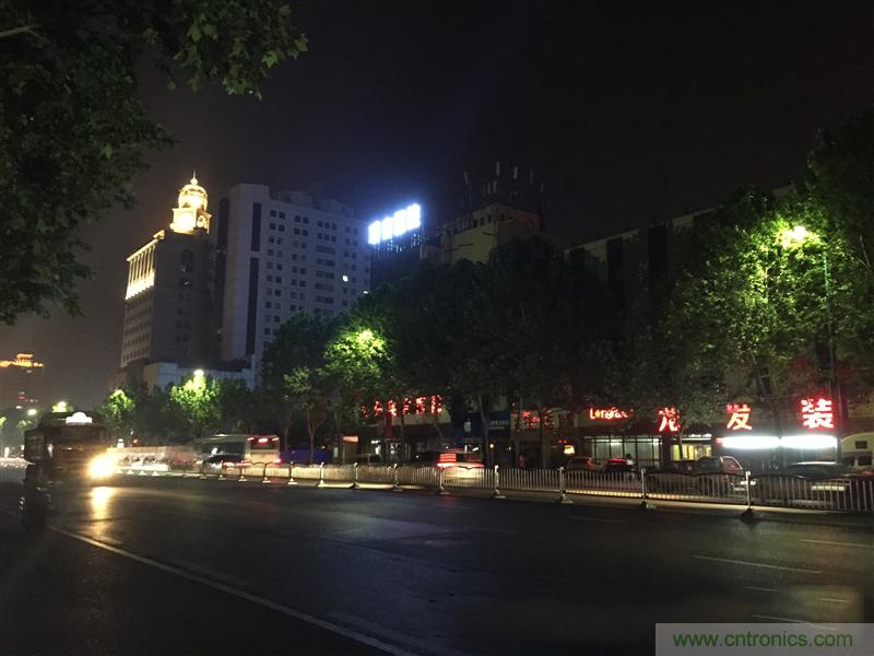 無邊框的 nubia Z9 ，一款既有驚喜，又有驚艷的智能手機