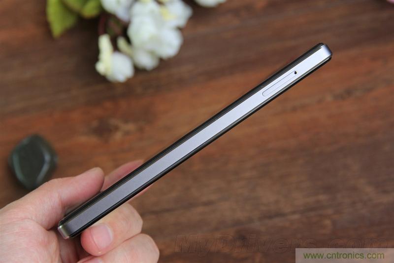 無邊框的 nubia Z9 ，一款既有驚喜，又有驚艷的智能手機
