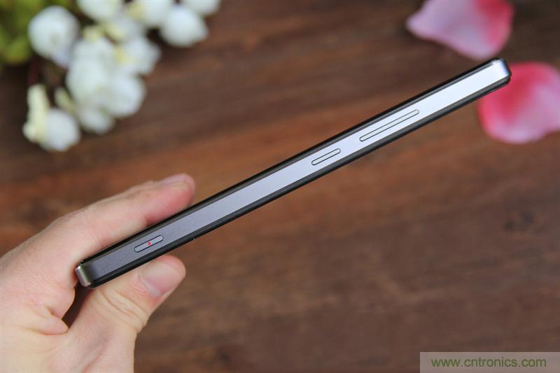 無邊框的 nubia Z9 ，一款既有驚喜，又有驚艷的智能手機