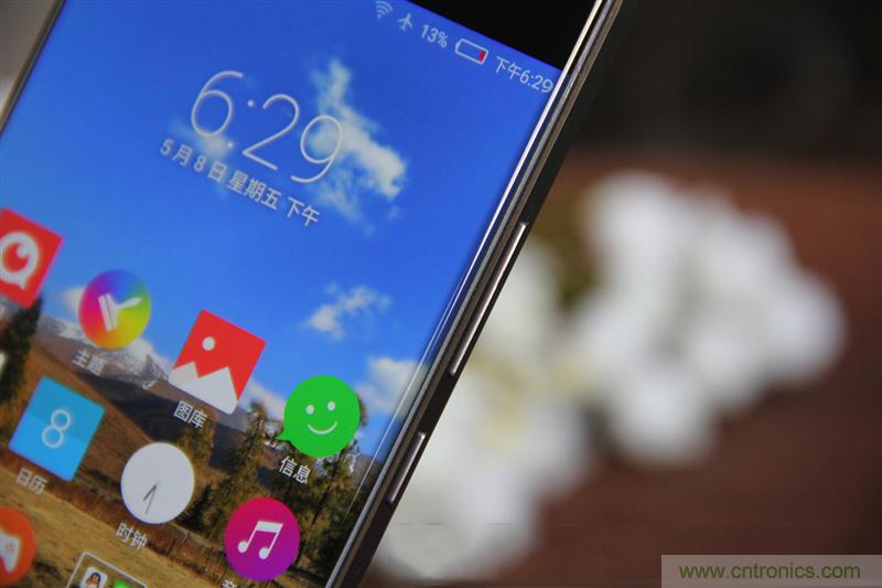 無邊框的 nubia Z9 ，一款既有驚喜，又有驚艷的智能手機
