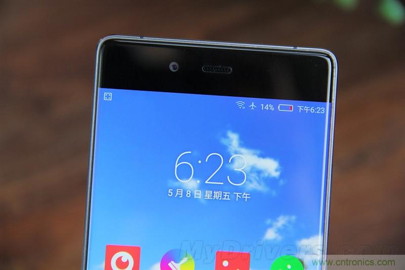 無邊框的 nubia Z9 ，一款既有驚喜，又有驚艷的智能手機