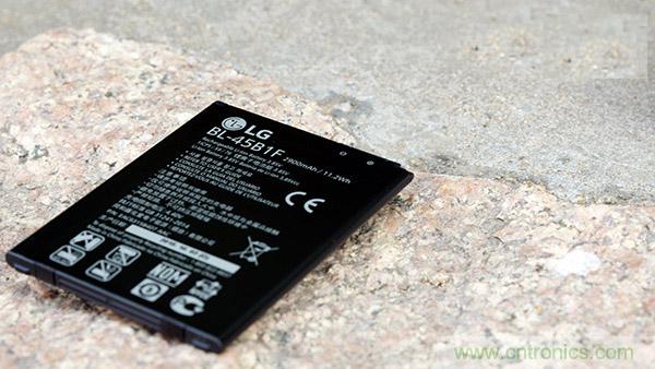 業(yè)界良心 LG V10 評測:剛毅、冷峻，不失人性化