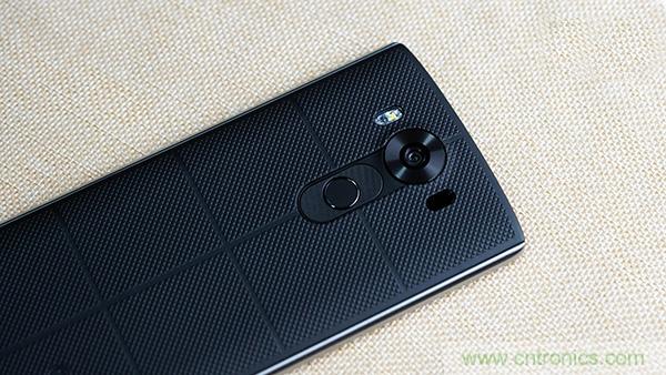 業(yè)界良心 LG V10 評測:剛毅、冷峻，不失人性化
