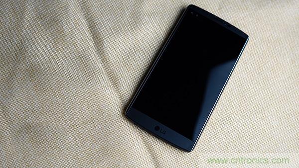 業(yè)界良心 LG V10 評測:剛毅、冷峻，不失人性化
