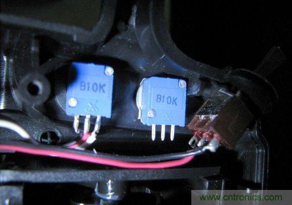無人機 DIY 制作全過程，酷得不要不要的！