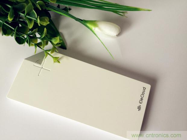 長虹流云智能電源，集“充電”+“存儲”于一身