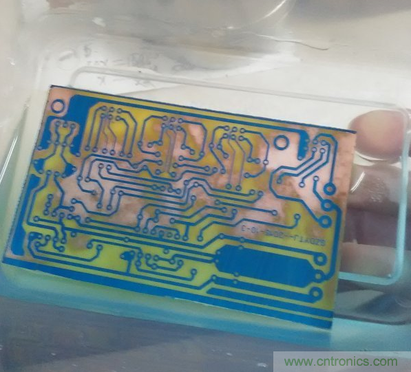 嘗試了四次PCB制作， 最后一發(fā)算是成功了