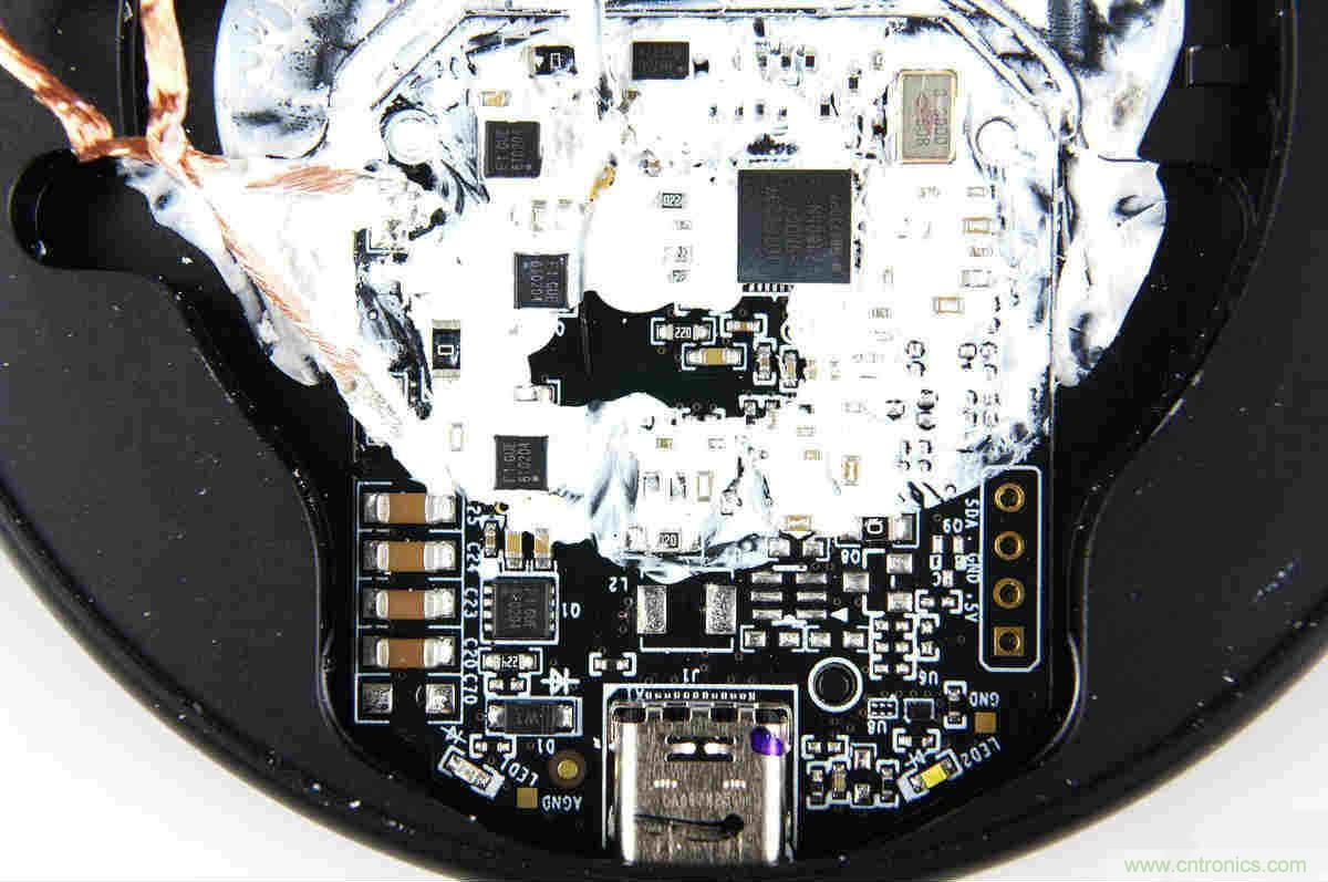 拆解對比：系出同門，小米、紫米無線充電器的差別有多大？