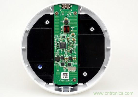 拆解對比：系出同門，小米、紫米無線充電器的差別有多大？