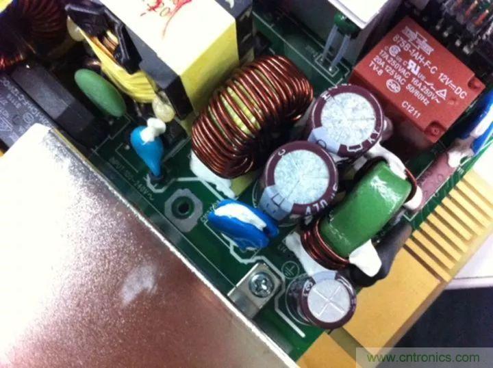 了解電容，讀這一篇就夠了