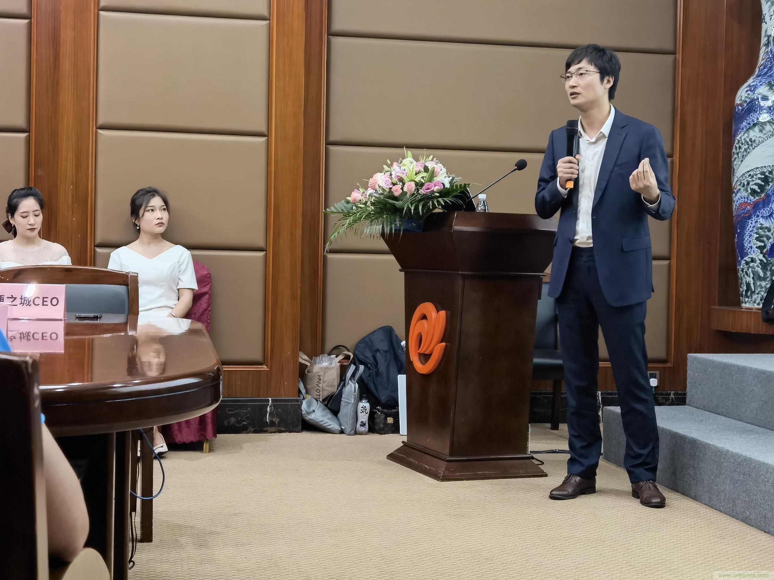 硬之城品牌·業(yè)務(wù)升級，聯(lián)合多家銀行助力產(chǎn)業(yè)發(fā)展